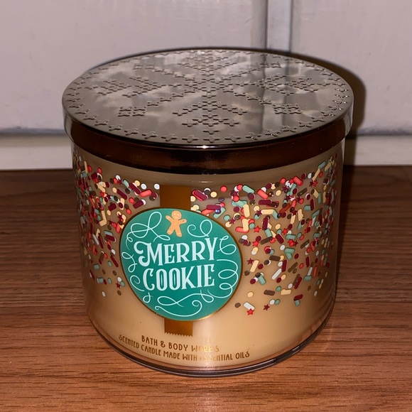 Bath & Body Works Other - 🍪Bath and Body Works Merry Cookie 3-Wick